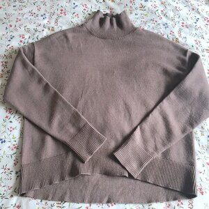 NWT Oak + Fort turtleneck sweater